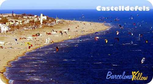 castelldefels_beach_kites