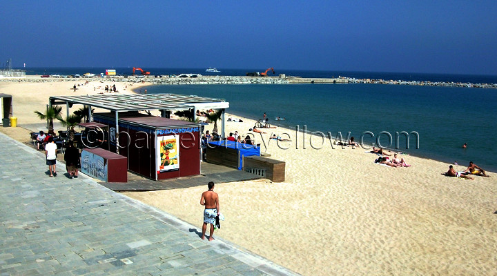 720x400_barcelona_beach-bars
