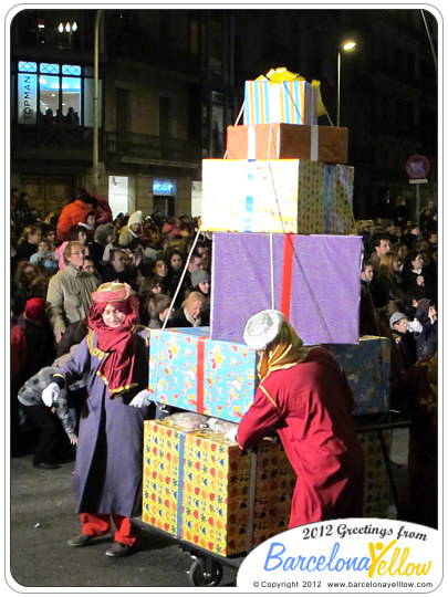La Cabalgata de Reyes Magos - presents for the children