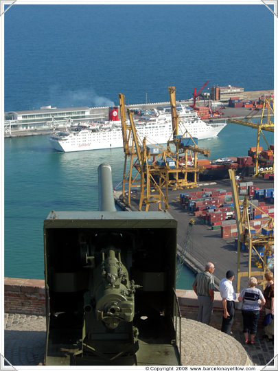 Pictures military fort Barcelona Montjuic